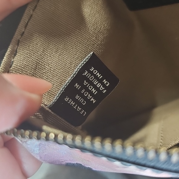 NEW Frye Effie Floral Print Wristlet NWT Zip-around card holder Gold Hardware - Picture 8 of 11